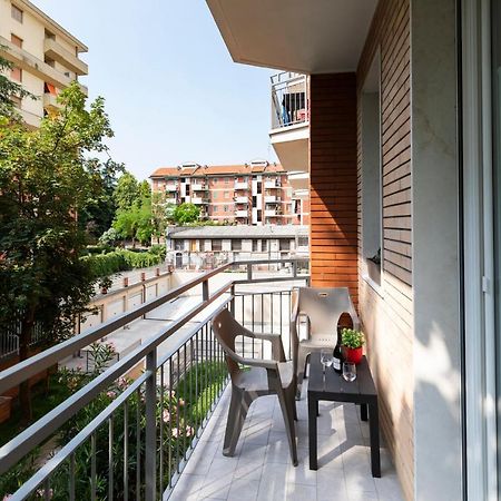 West Milan - Modern And Comfortable Apartment Esterno foto