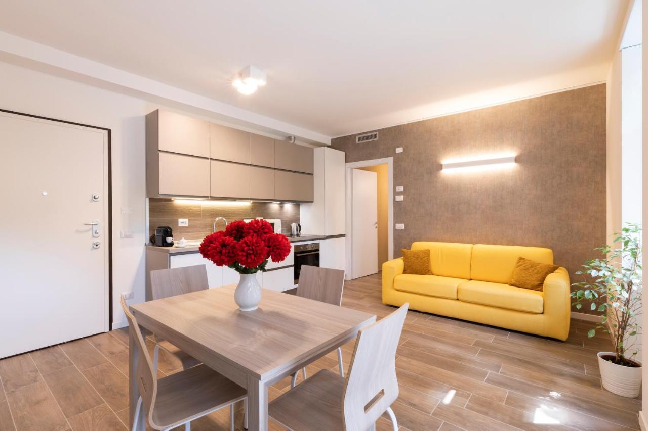 West Milan - Modern And Comfortable Apartment Esterno foto