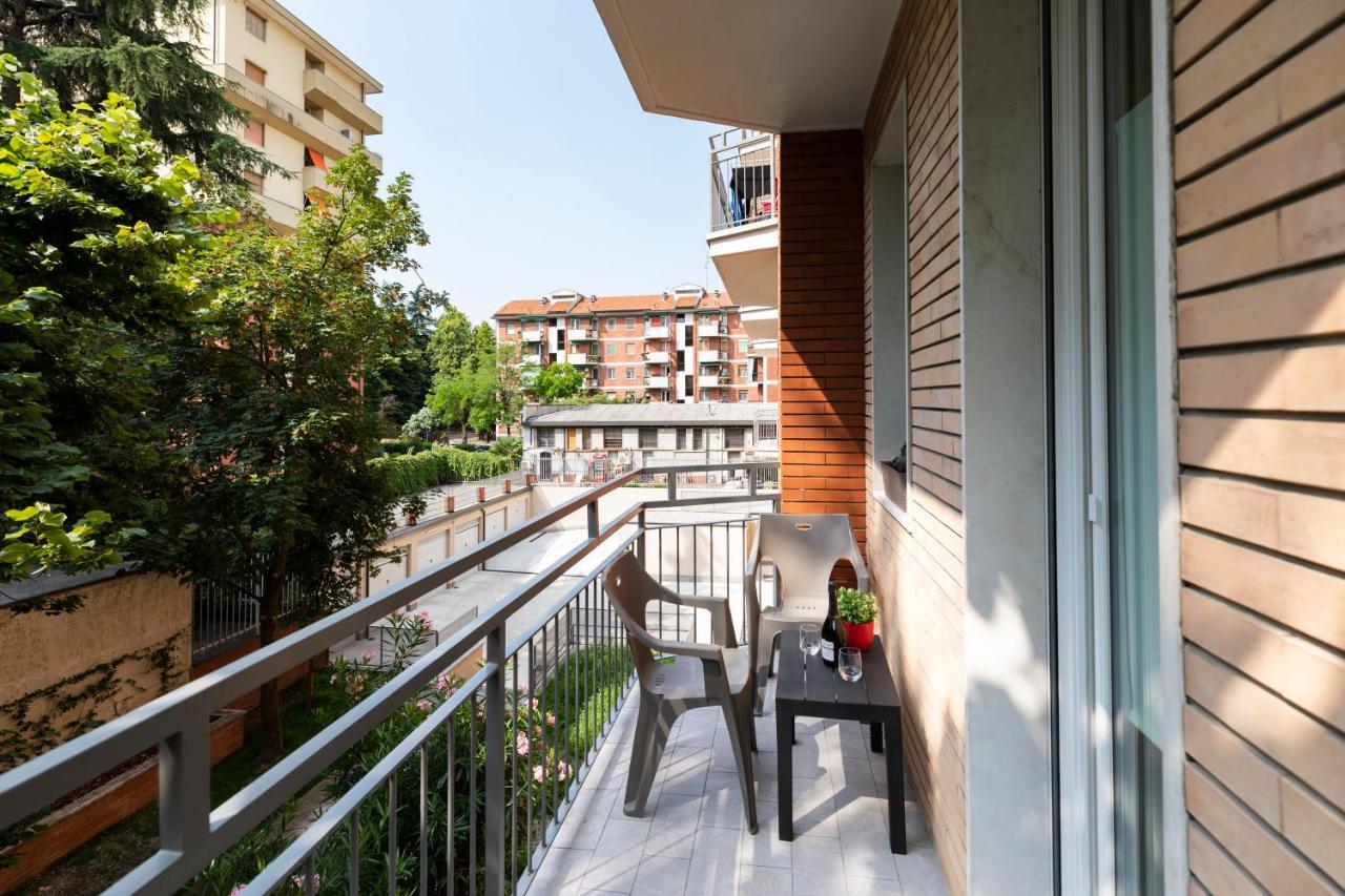 West Milan - Modern And Comfortable Apartment Esterno foto